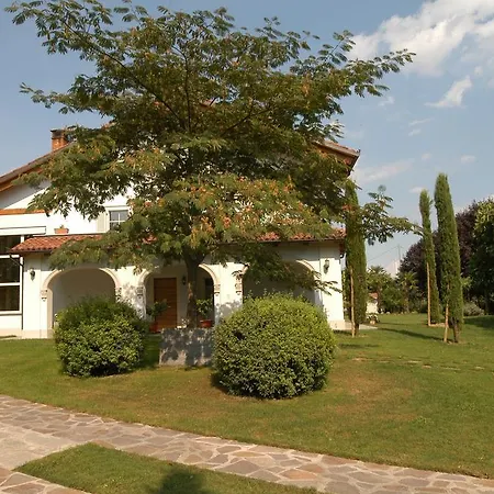 Country house Villagaia Montafia